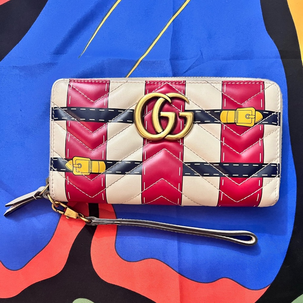 Rare Gucci GG Marmont Trompe L’Oeil Quilted Matelasse Wallet Wristlet - Picture 1 of 11